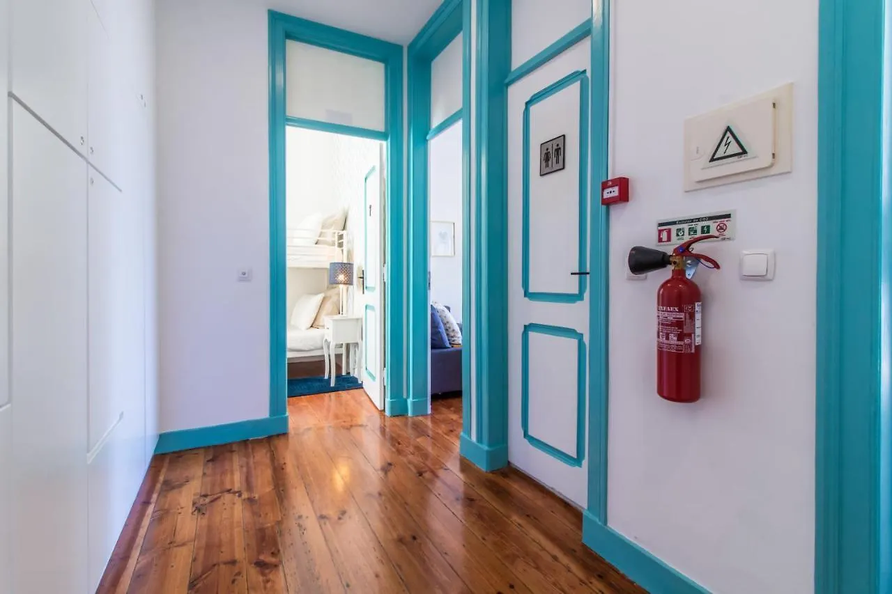 Guesthouse Liberdade - 7 Bedroom Apartment Lisbon Portugal