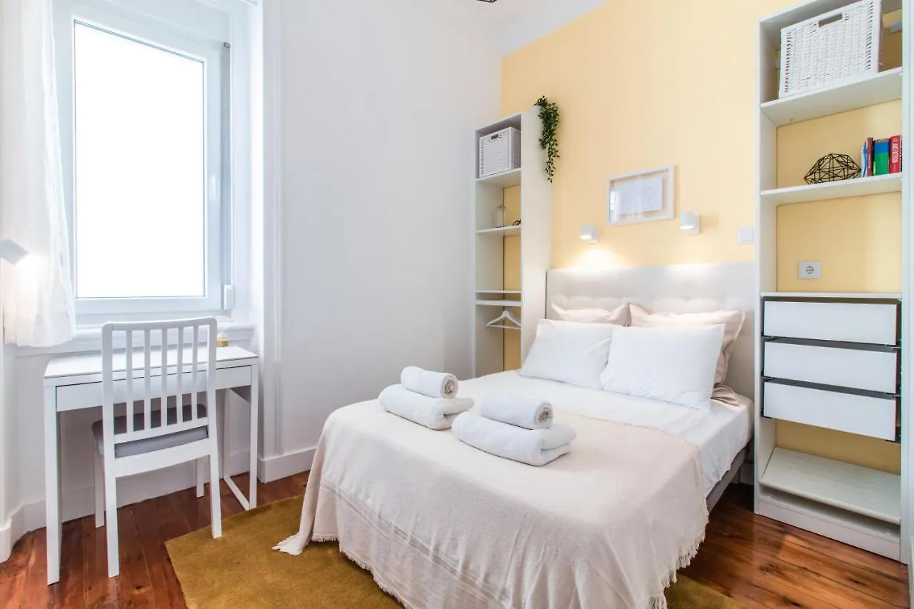 Guesthouse Liberdade - 7 Bedroom Apartment Lissabon