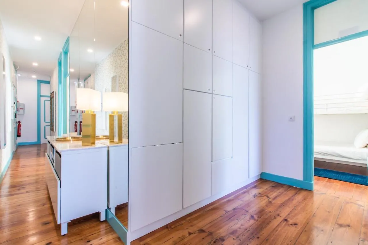 Guesthouse Liberdade - 7 Bedroom Apartment Lissabon