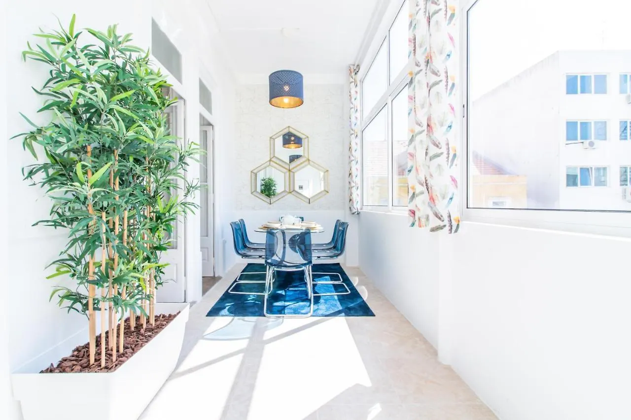 Guesthouse Liberdade - 7 Bedroom Apartment Lissabon Portugal